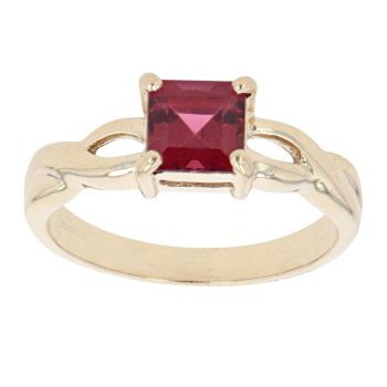9ct Yellow Gold Garnet Solitaire Ring