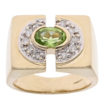 9ct Yellow Gold 0.30ct Diamond and Peridot Signet Ring