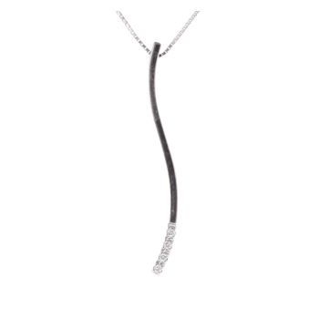 18ct White Gold 0.04ct Diamond Pendant and Chain 18"