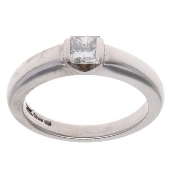 18ct White Gold 0.40ct Princess Cut Diamond Solitaire Ring