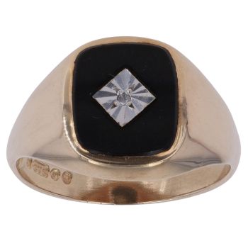 9ct Yellow Gold 0.01ct Diamond and Black Onyx Signet Ring