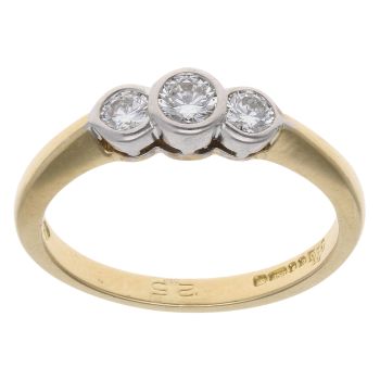 18ct Yellow Gold 0.25ct Brilliant Cut Diamond Graduated Trilogy Ring