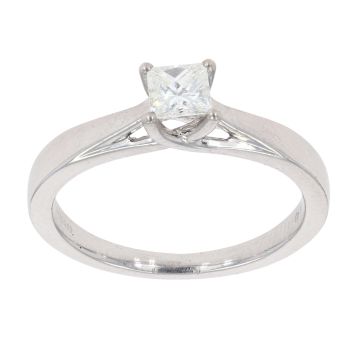 Platinum 0.40ct Princess Cut Diamond Solitaire Ring