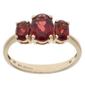 9ct Yellow Gold Garnet Three Stone Ring