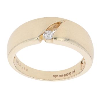 9ct Yellow Gold 0.10ct Diamond Signet Ring