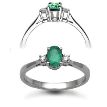 18 Carat White Gold D-8pt Emerald-50pt 3 Stone Ring