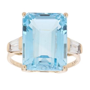 14ct Yellow Gold Blue Gemstone And Cubic Zirconia Ring