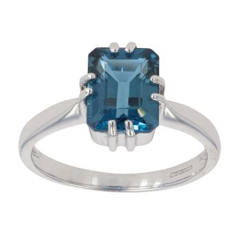 9ct White Gold Topaz Single Stone Ring
