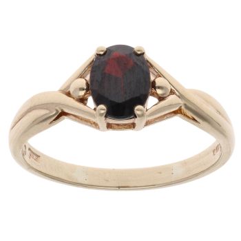 9ct Yellow Gold Garnet Single Stone Ring