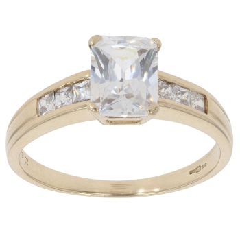 9ct Yellow Gold Cubic Zirconia Solitaire Ring