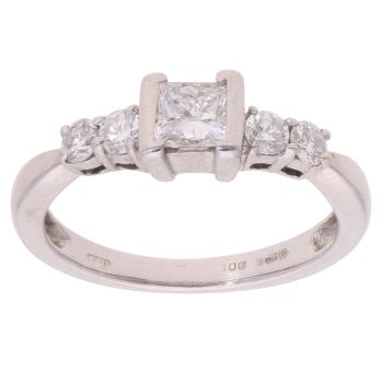 18ct White Gold 0.50ct Diamond Five Stone Ring