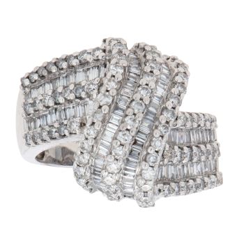 18ct White Gold 2.00ct Brilliant and Baguette Cut Diamond Fancy Ring