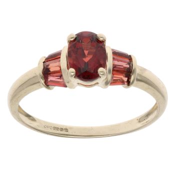 9ct Yellow Gold Garnet Dress Ring