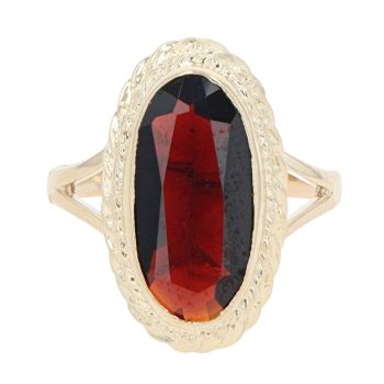9ct Yellow Gold Garnet Solitaire Ring