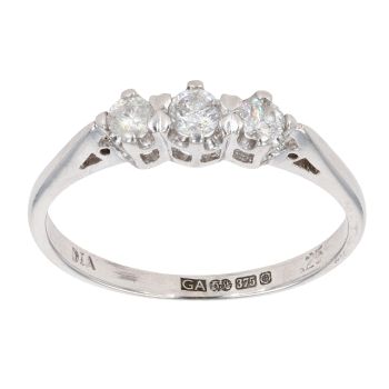 9ct White Gold 0.25ct Diamond Trilogy Ring