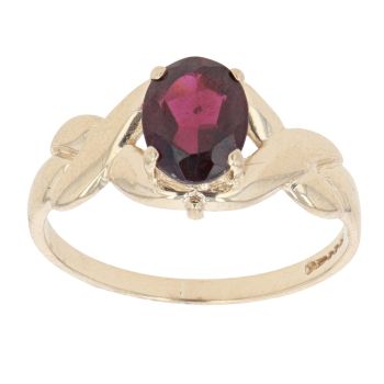 9ct Yellow Gold Garnet Single Stone Ring