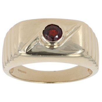 9ct Yellow Gold Garnet Signet Ring