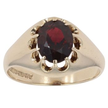 9ct Yellow Gold Garnet Signet Ring
