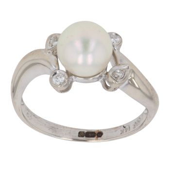 14ct White Gold 0.04ct Diamond And Pearl Ring