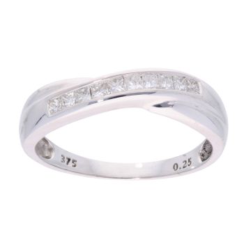 9ct White Gold 0.30ct Diamond Crossover Ring