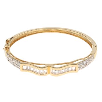 18ct Yellow Gold Cubic Zirconia Hinged Bangle