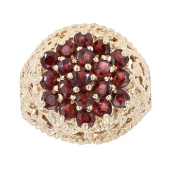 9ct Yellow Gold Patterned Garnet Cluster Ring