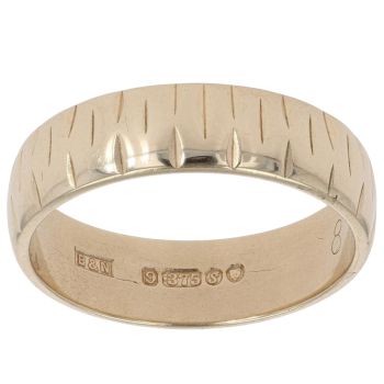 9ct Yellow Gold Patterned Wedding Band 5.4mm