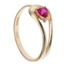 14ct Yellow Gold Red Gemstone Heart Loop Ring
