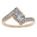 14ct Yellow Gold Cubic Zirconia Twist Ring