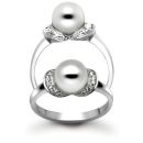 18 Carat White Gold 9pts Diamond & Pearl Ring