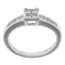 18ct White Gold 0.25ct Princess and Brilliant Cut Diamond Cluster Ring