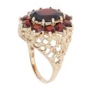 9ct Yellow Gold Patterned Garnet Cluster Ring