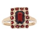 9ct Yellow Gold Garnet Cluster Ring
