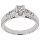 18ct White Gold 0.70ct Princess Cut Diamond Solitaire Ring