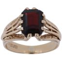 9ct Yellow Gold Garnet Signet Ring