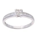 9ct White Gold 0.33ct Diamond Princess Cut Diamond Cluster Ring