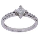 Platinum 0.95ct Princess And Brilliant Cut Diamond Solitaire Ring