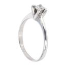 18ct White Gold Single Stone Cubic Zirconia Ring