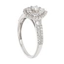 18ct White Gold 0.86ct Diamond Cluster Ring