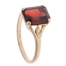 9ct Yellow Gold Red Gemstone Single Stone Ring