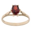9ct Yellow Gold Garnet Solitaire Ring