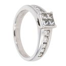 18ct White Gold 0.56ct Diamond Cluster Ring