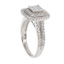 18ct White Gold 1.00ct Diamond Cluster Ring