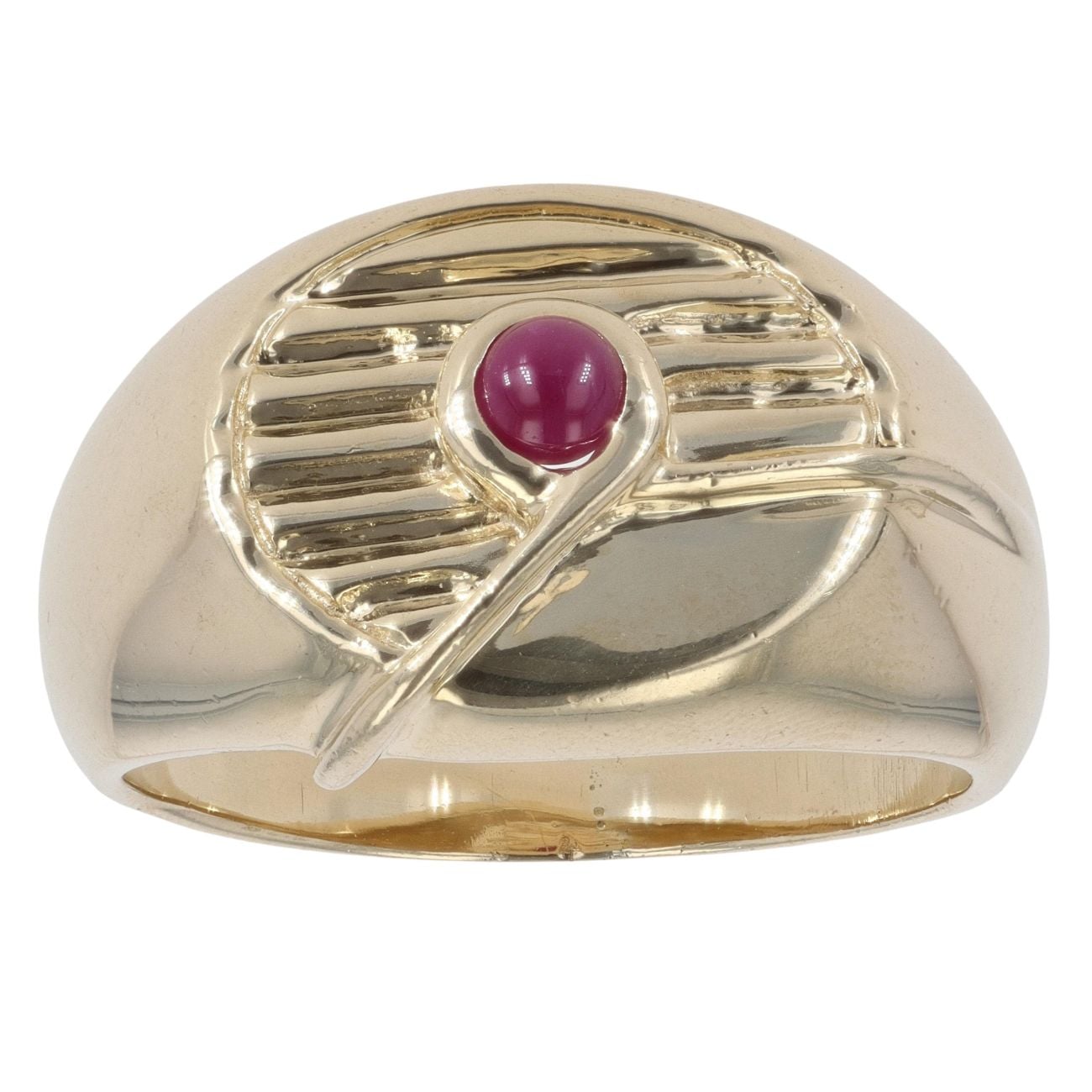 9ct Yellow Gold Linear Patterned Ruby Cabochon Signet Ring