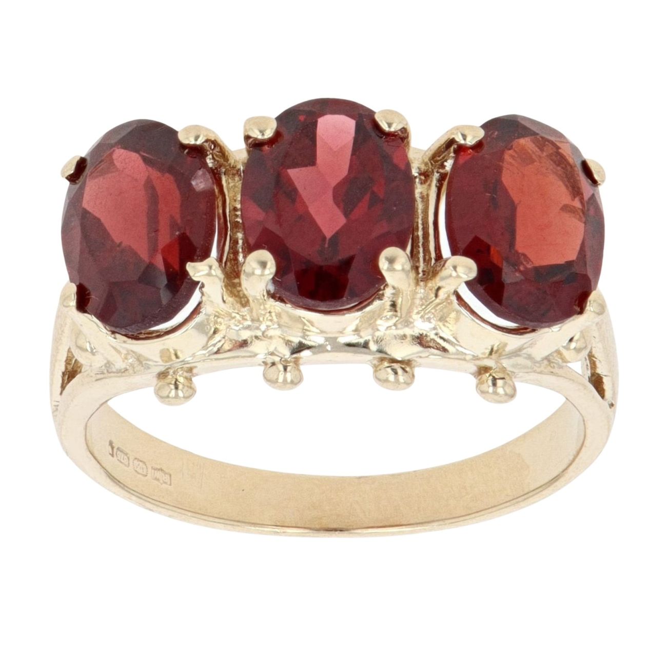 9ct Yellow Gold Garnet Three Stone Ring