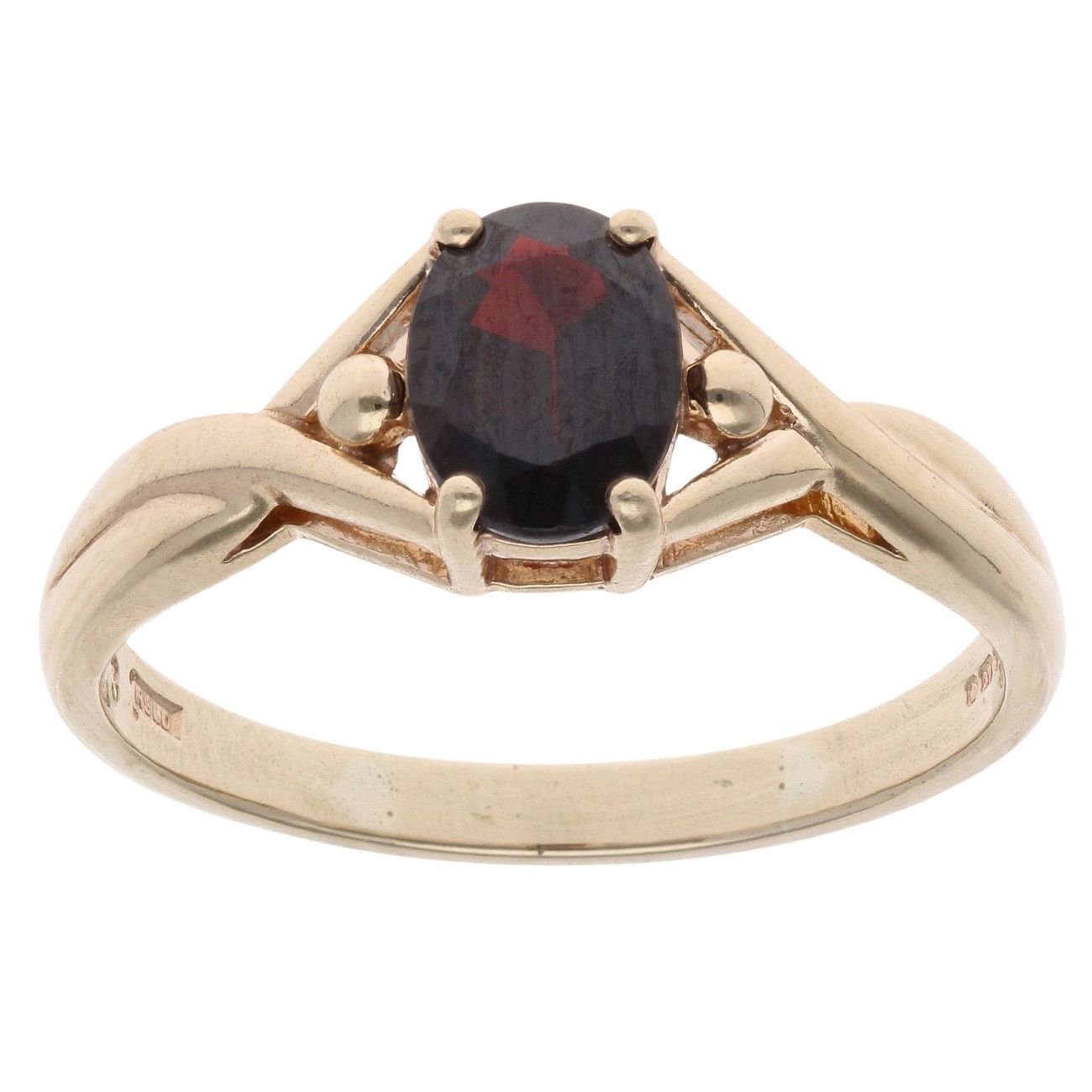 9ct Yellow Gold Garnet Single Stone Ring