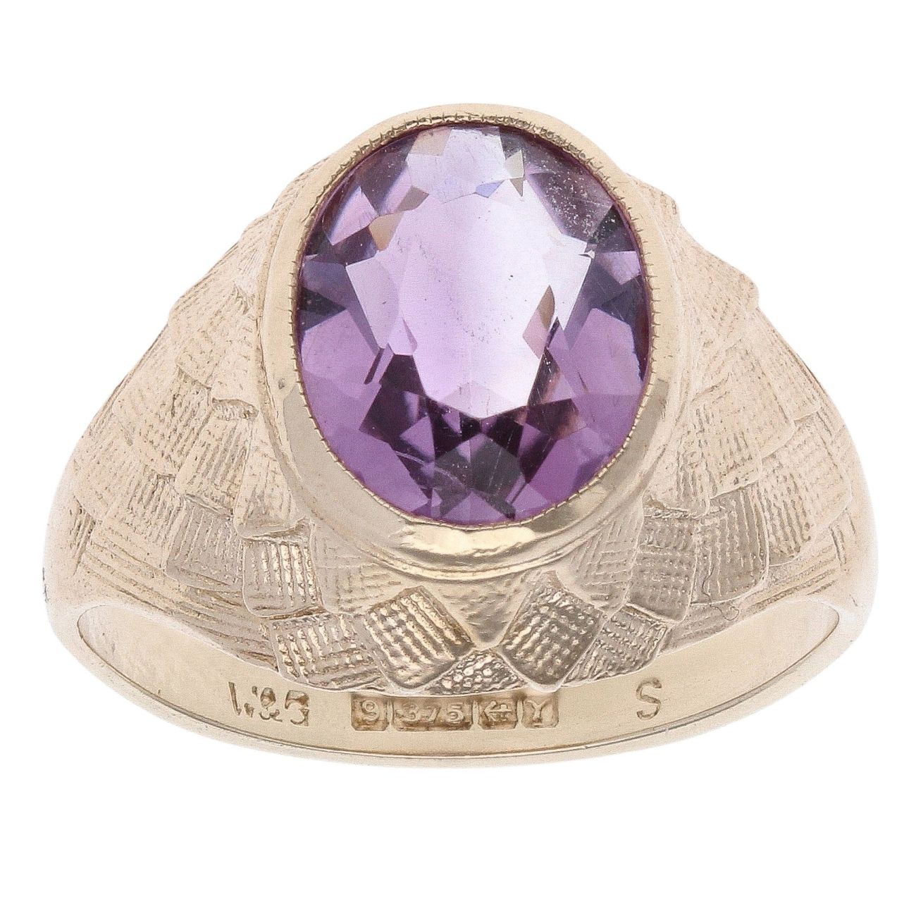 9ct Yellow Gold Amethyst Patterned Shoulders Ring