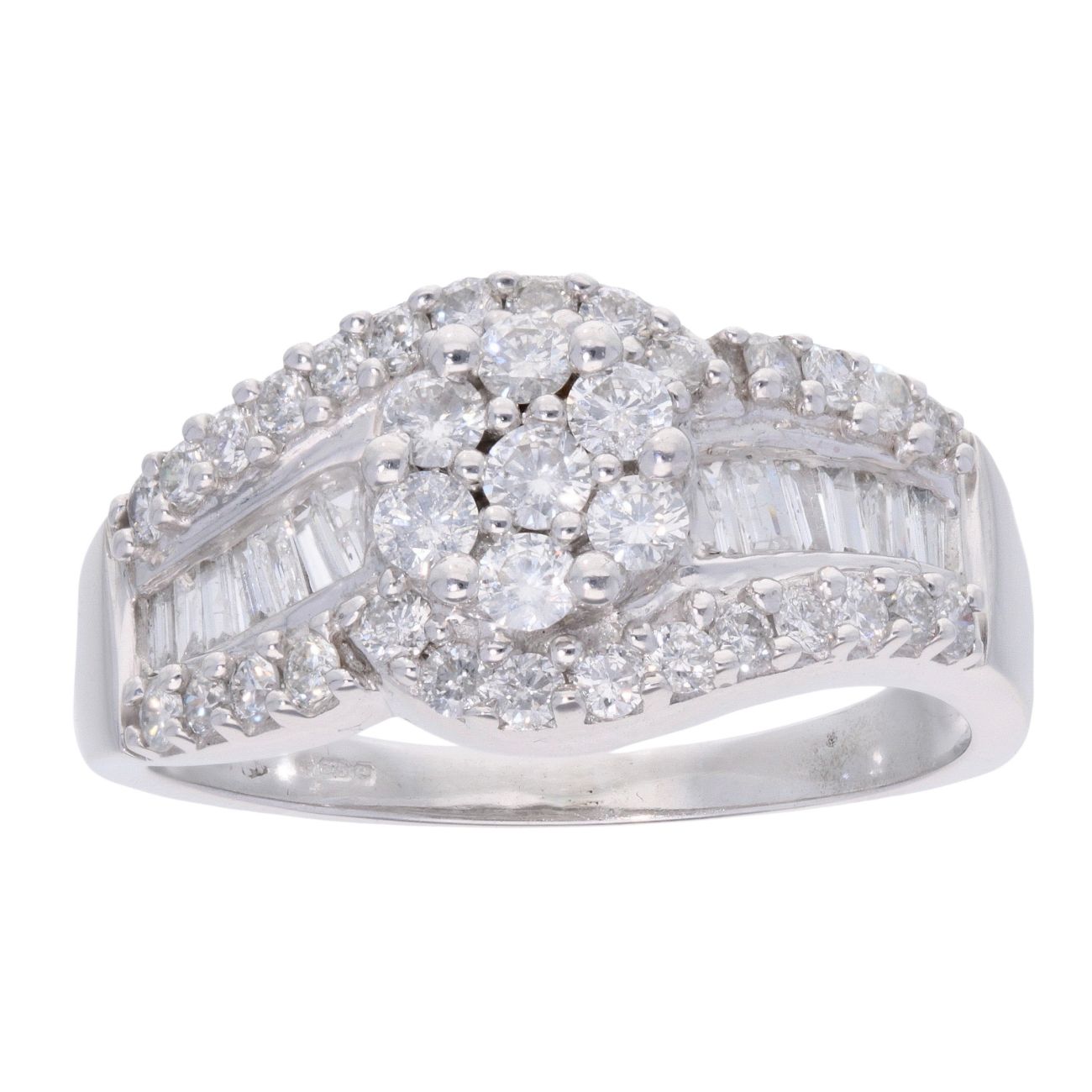 9ct White Gold 1.00ct Diamond Cluster Ring