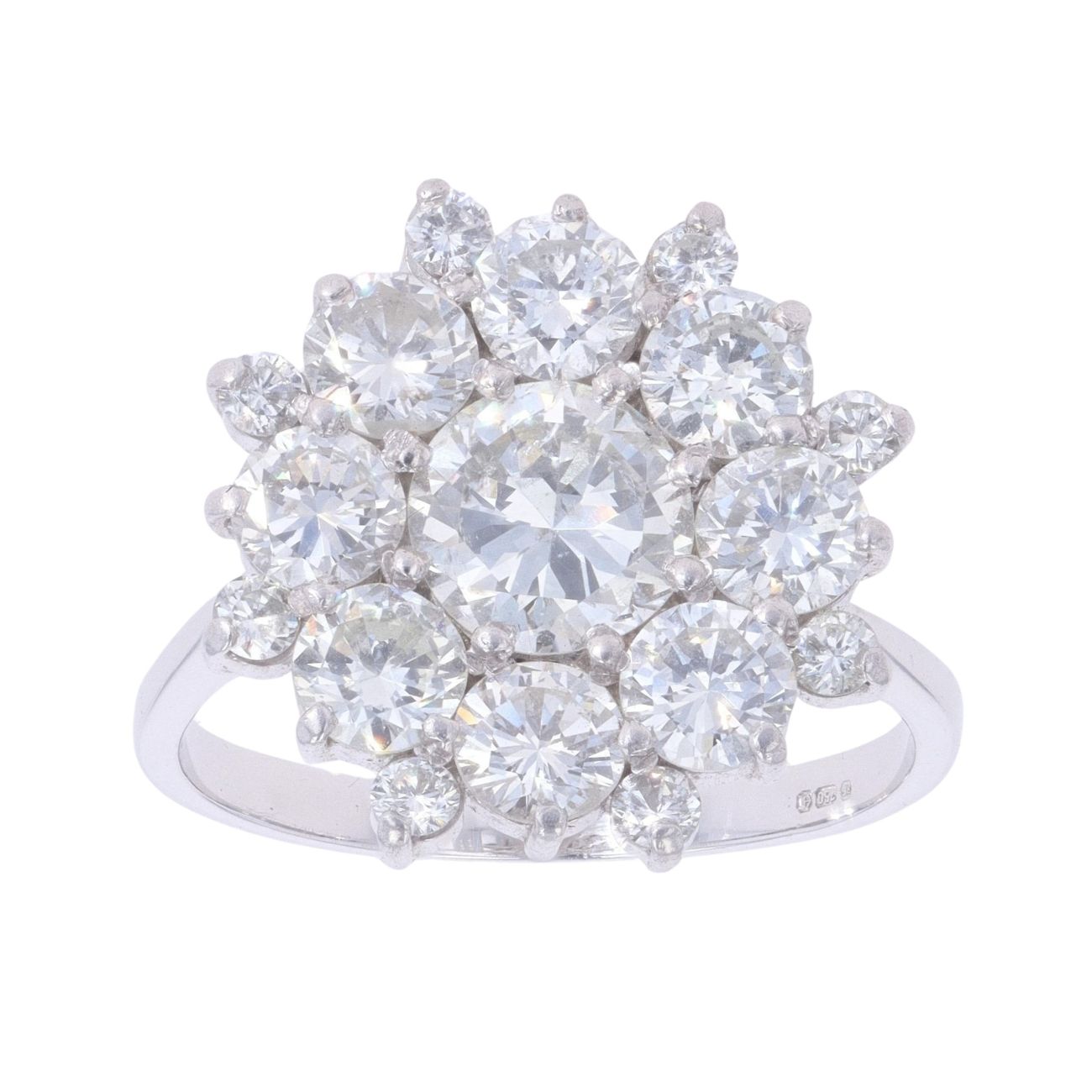 18ct White Gold 3.25ct Brilliant Cut Diamond Cluster Ring