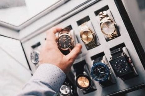 WHAT TO KNOW WHEN BUYING A PRE-OWNED WATCH FOR INVESTMENT